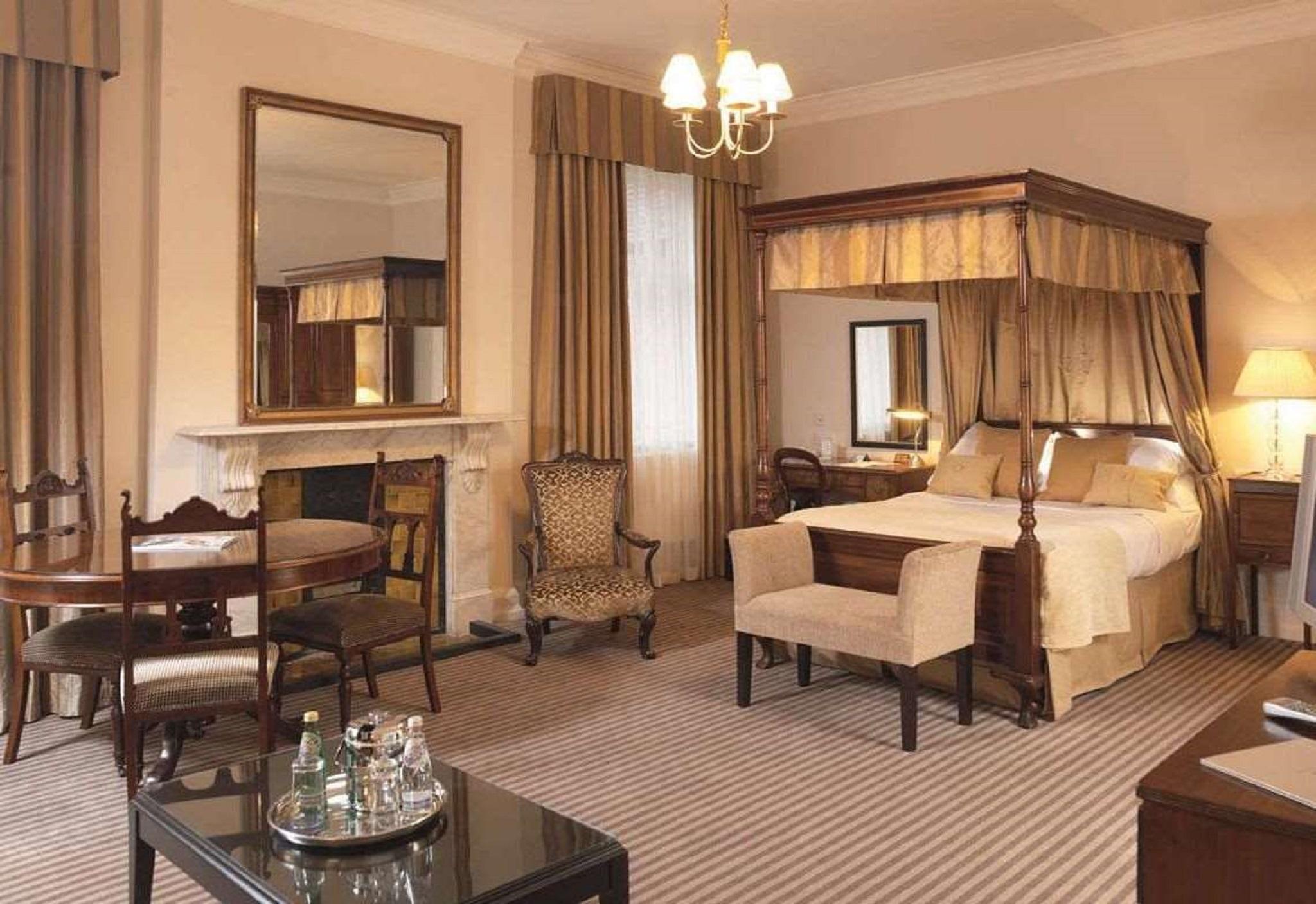 Macdonald Frimley Hall Hotel & Spa Camberley Bagian luar foto