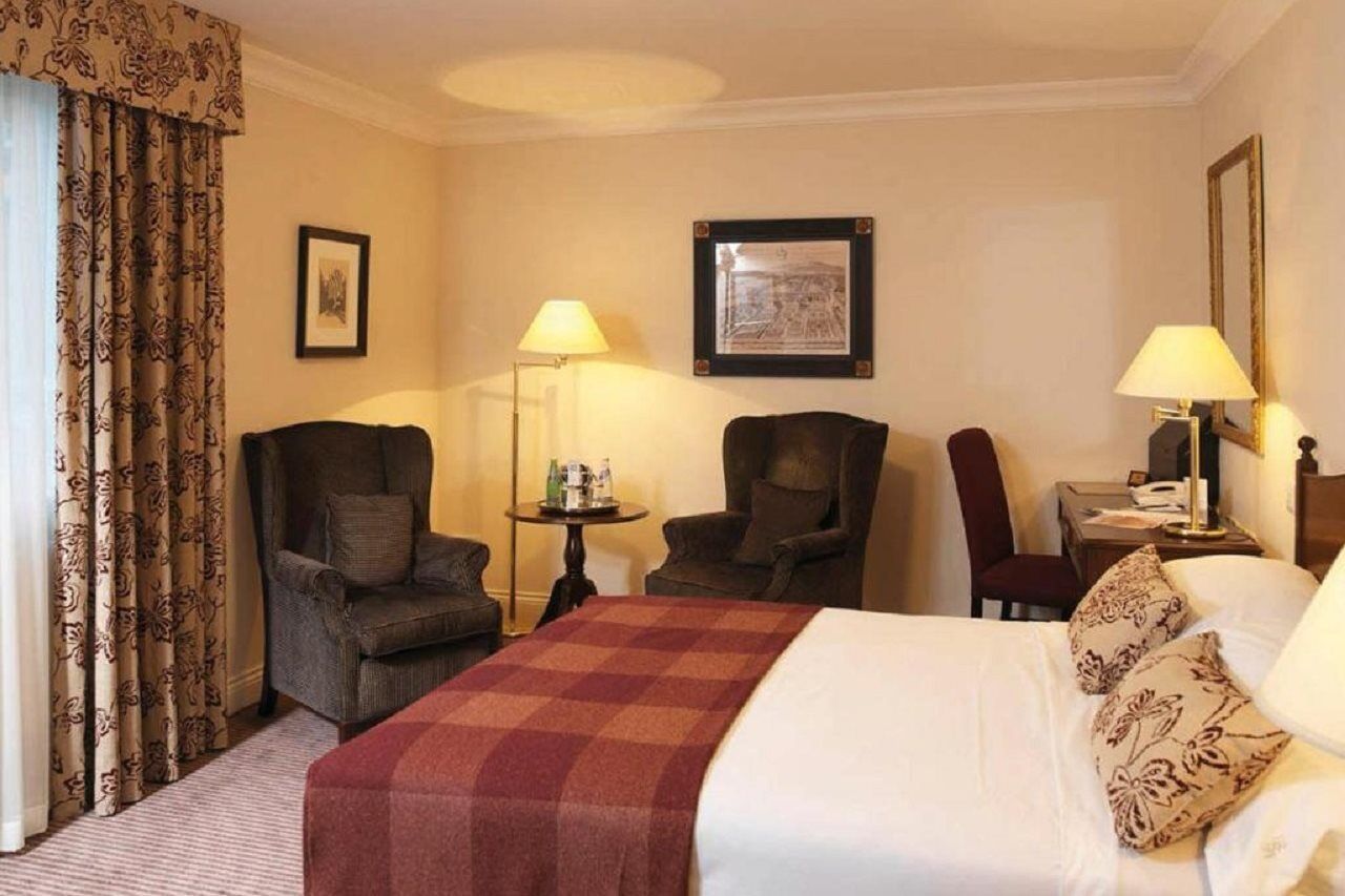 Macdonald Frimley Hall Hotel & Spa Camberley Bagian luar foto
